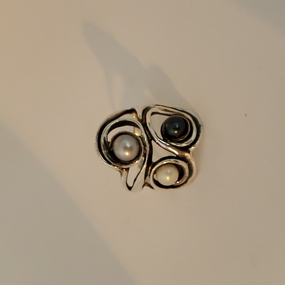 Sterling Silver and freshwater pearl ring SZ 7  Genuine Pearls Black gray white - Picture 3 of 7